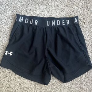 Black Under Armour shorts